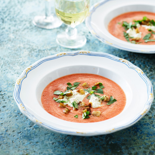Gazpacho-med-yoghurt-og-basilikum_Lindahls2136-1